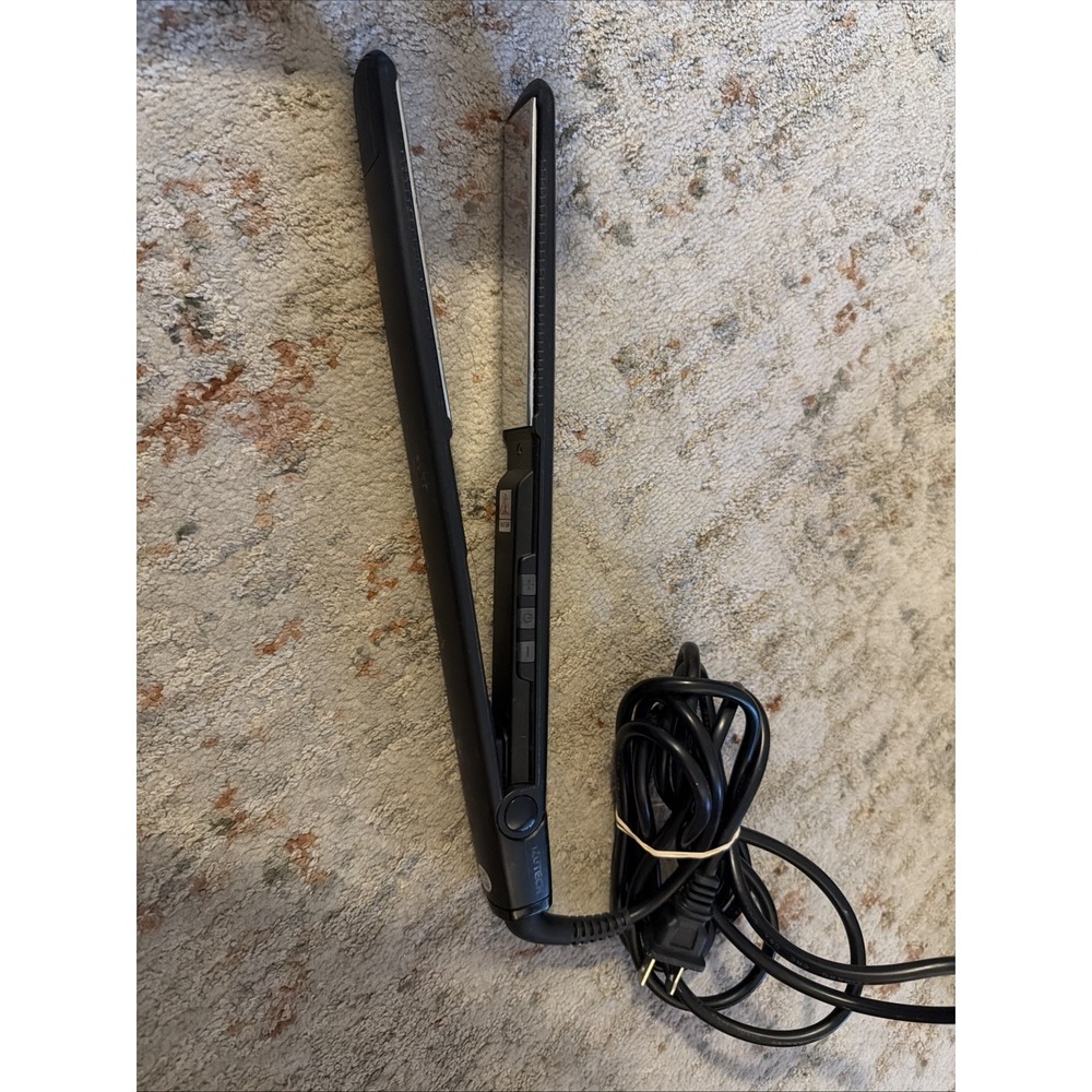 Izutech KTX 450 Slim Titanium Straight Edge 1.25" Flat Iron